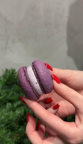 Макаронс "Черничный"